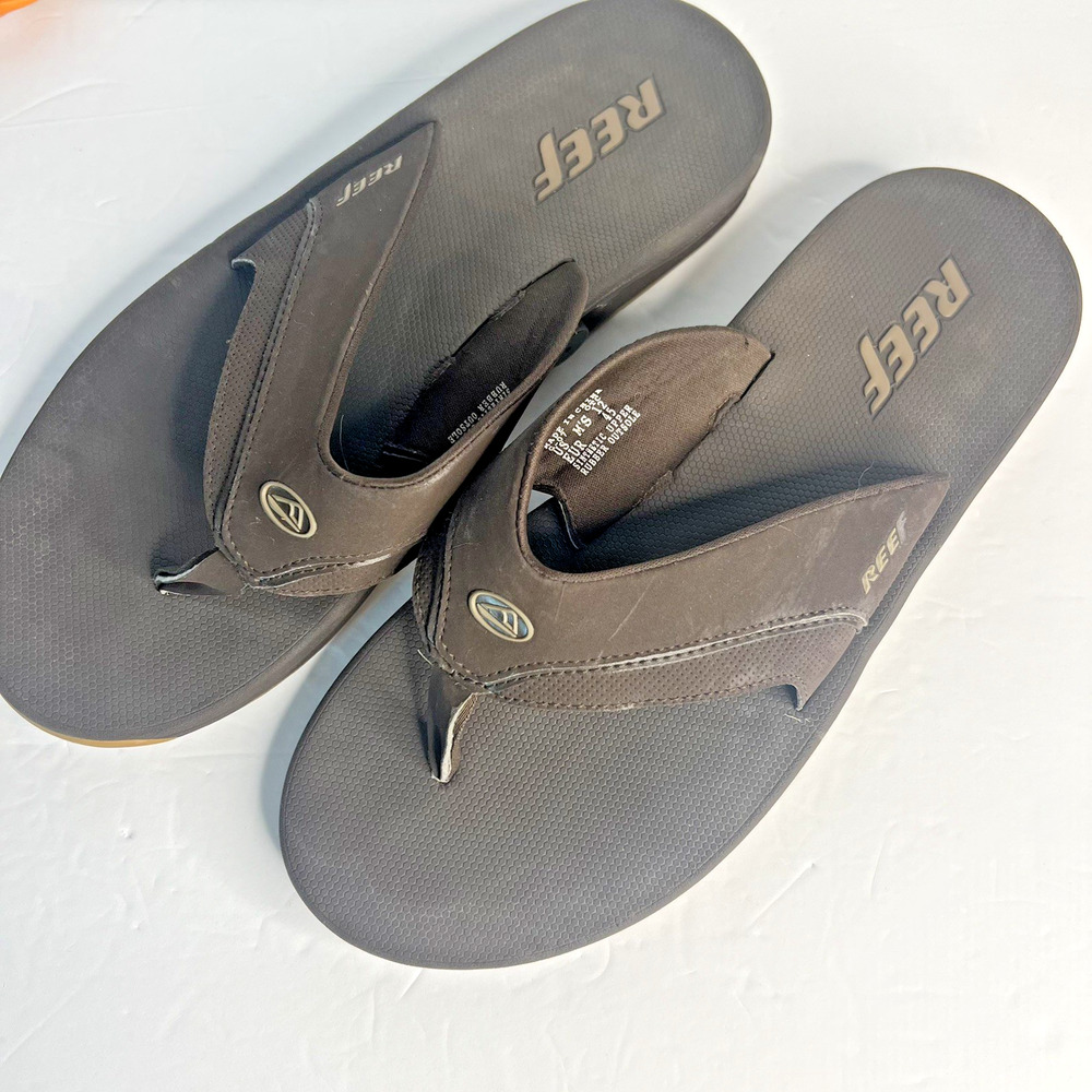 Reef Dram Flip Flops in Brown Mens Size 12 with Hidden Flask